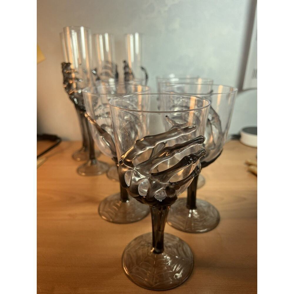Set of 8 Halloween Acrylic Plastic Skeleton Hands Champagne Flutes Wine Glasses